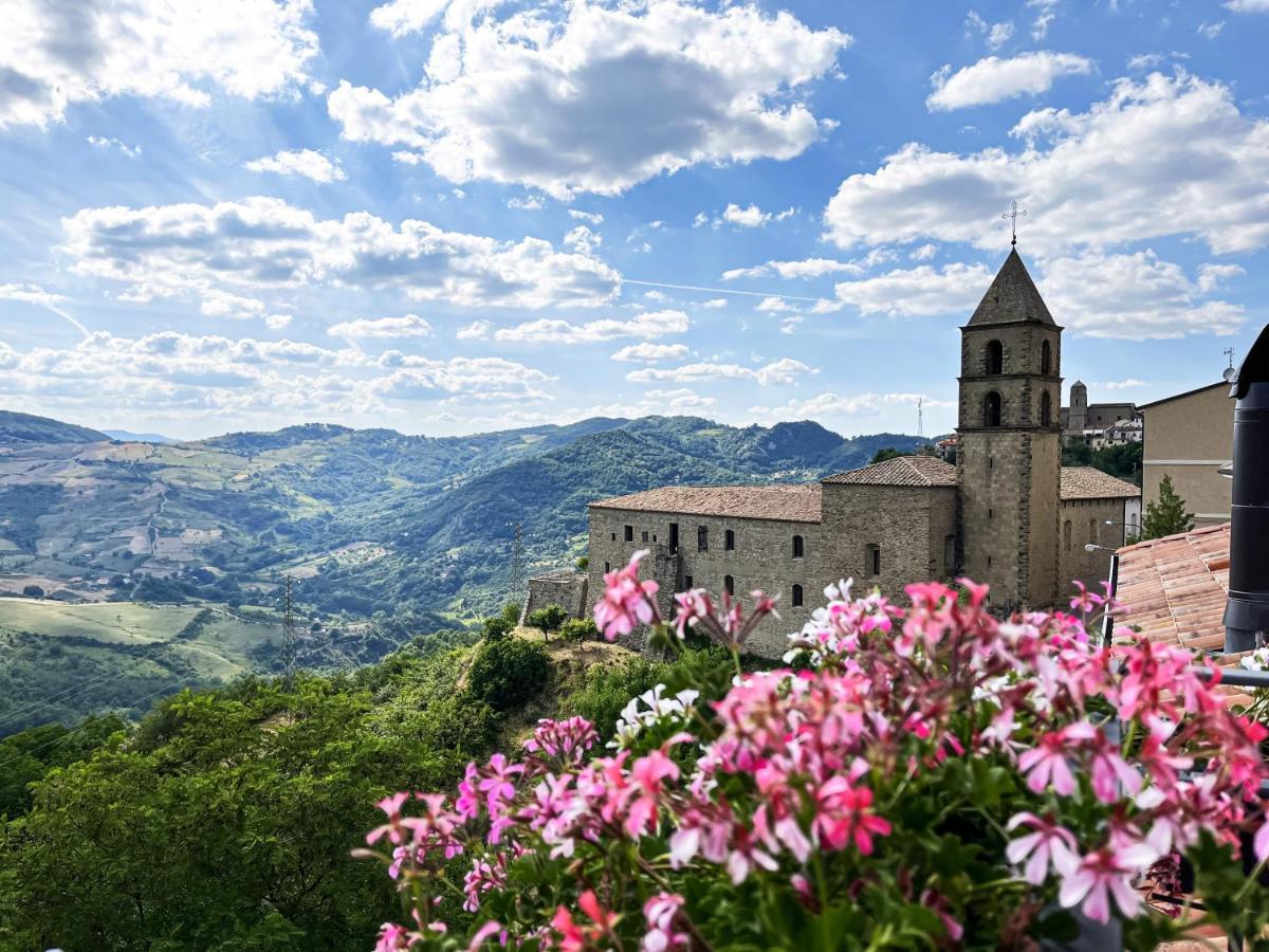 Апартаменты Residenza Sant'Angelo - Bike&Trekking House Пьетрапертоза Экстерьер фото